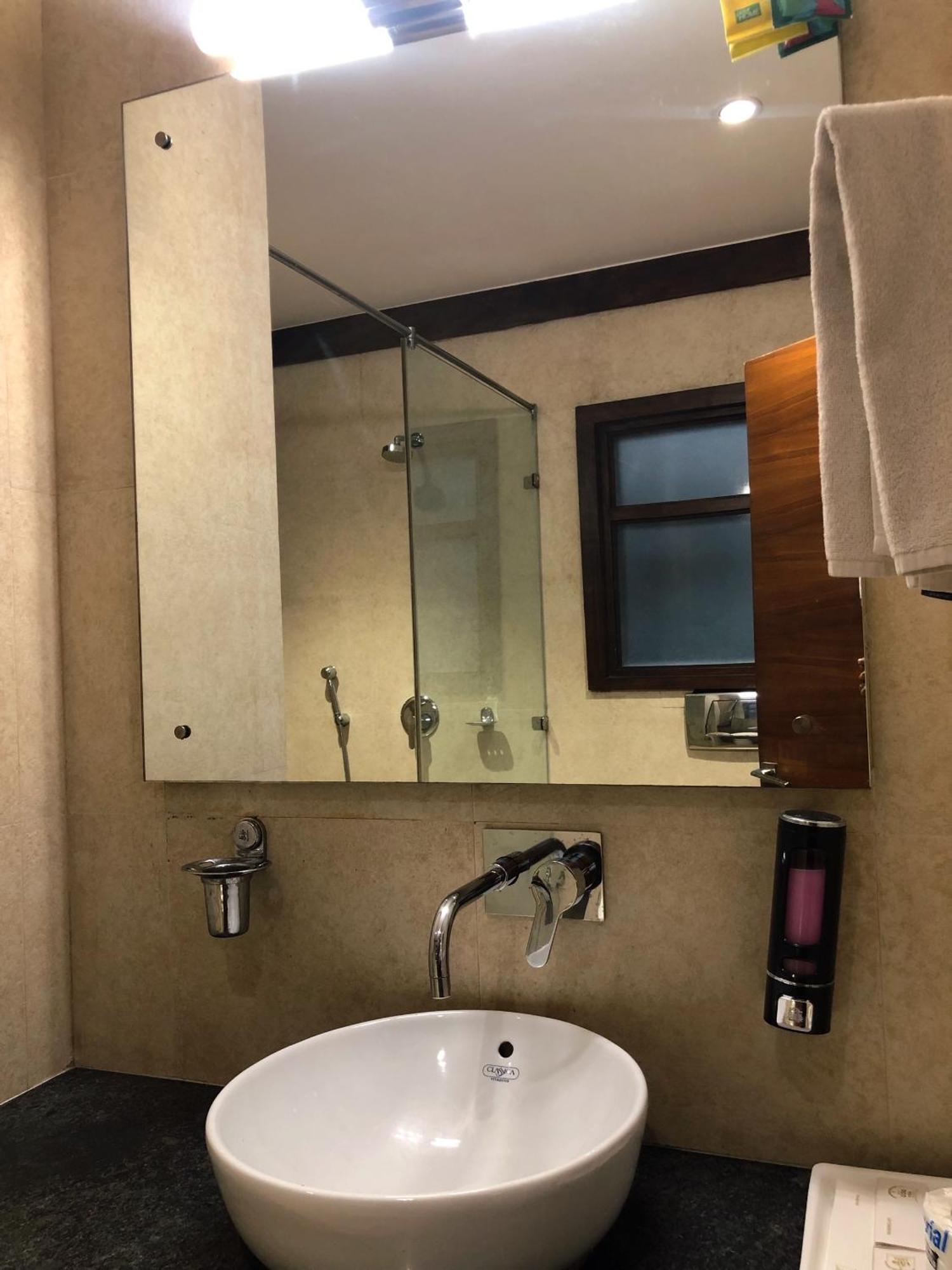 Uds Villa Scandinavian B&B - Next To Vfs New Delhi Luaran gambar