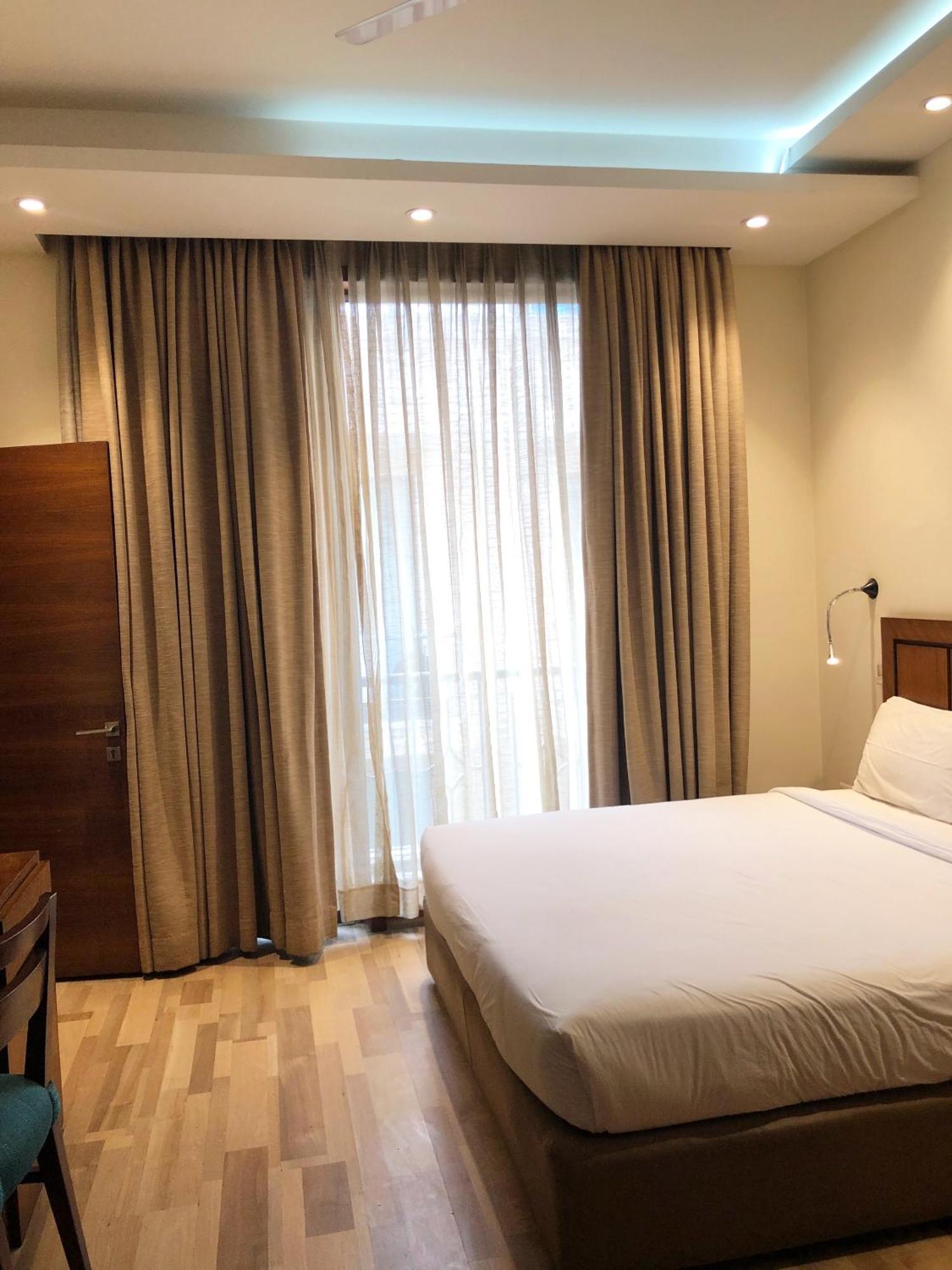 Uds Villa Scandinavian B&B - Next To Vfs New Delhi Luaran gambar