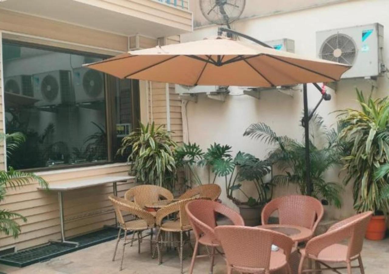 Uds Villa Scandinavian B&B - Next To Vfs New Delhi Luaran gambar
