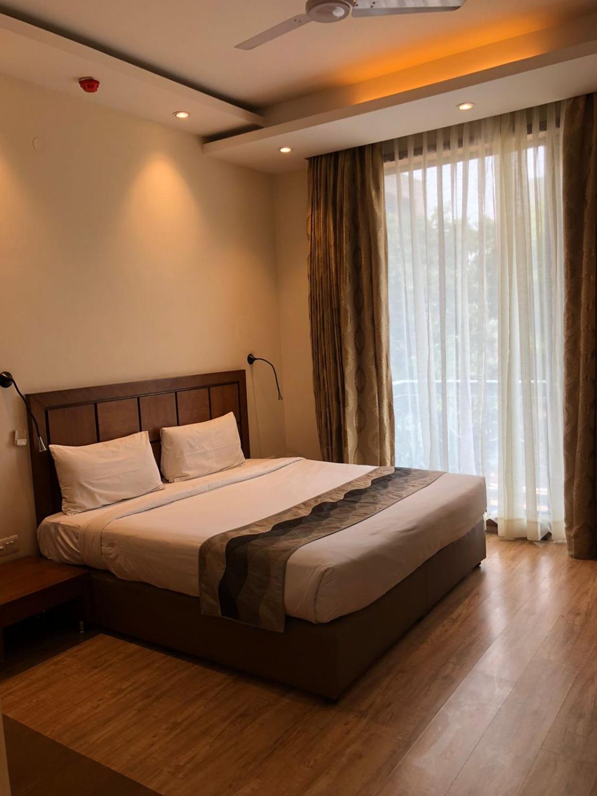 Uds Villa Scandinavian B&B - Next To Vfs New Delhi Luaran gambar