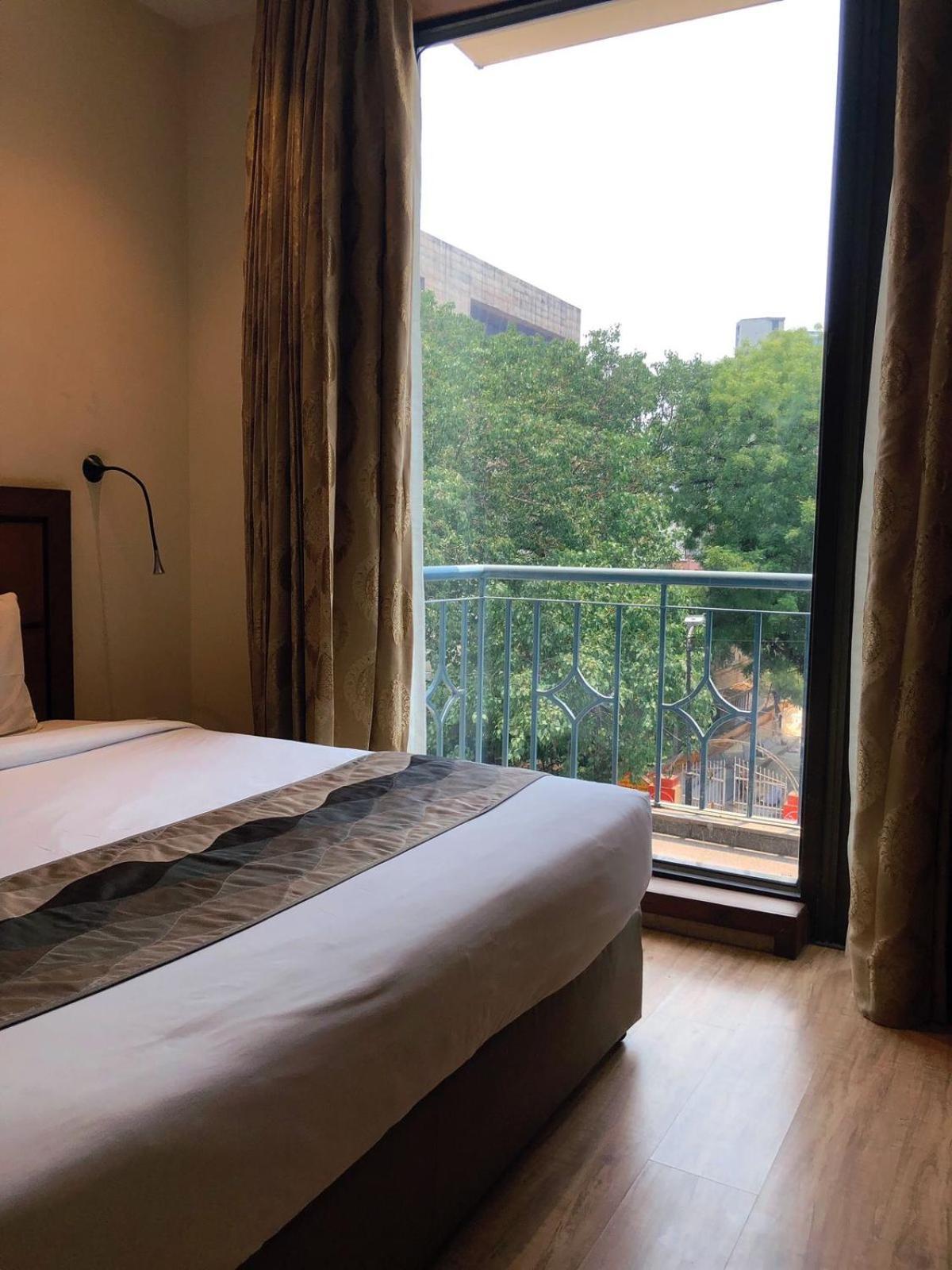 Uds Villa Scandinavian B&B - Next To Vfs New Delhi Luaran gambar