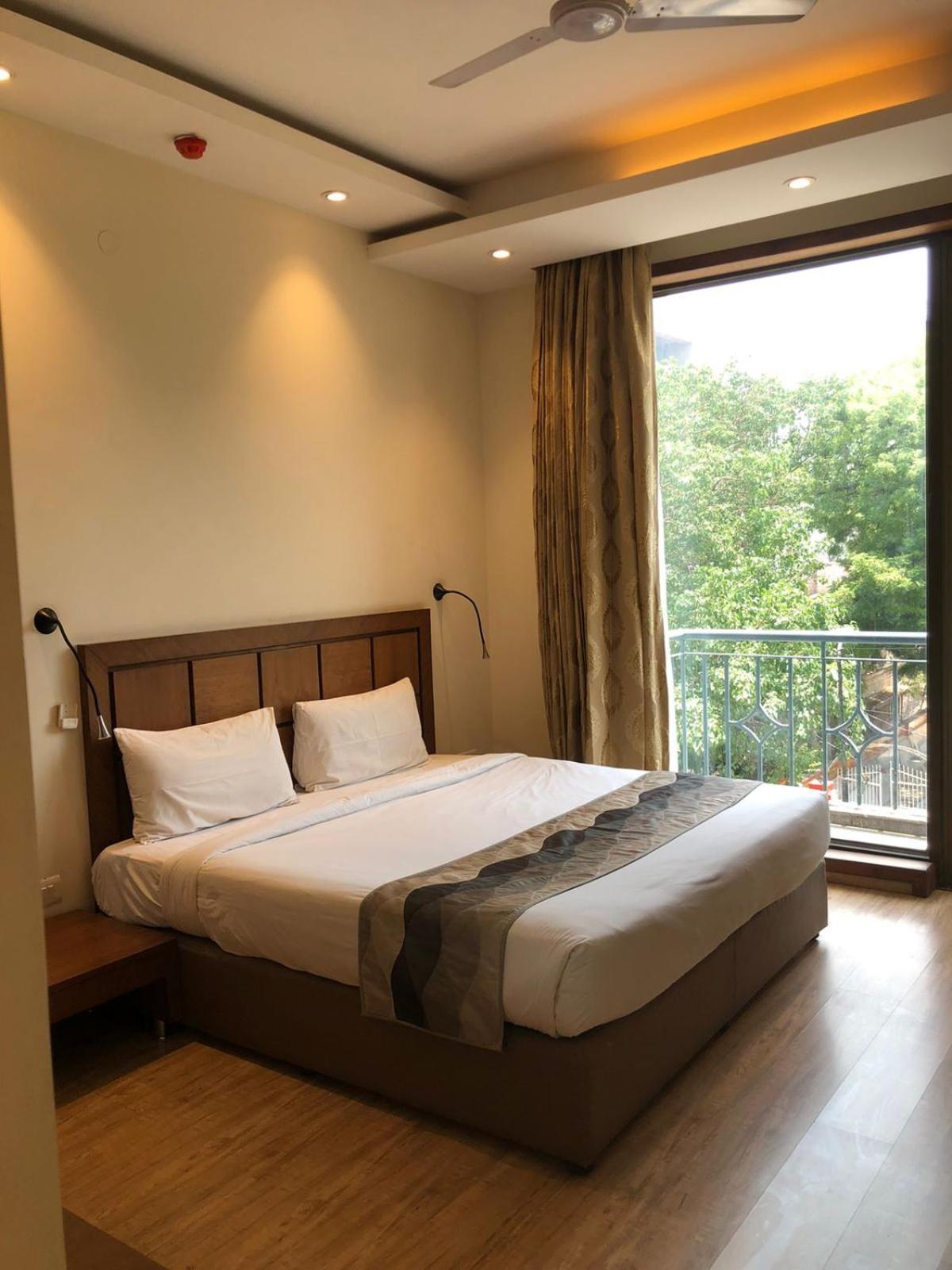 Uds Villa Scandinavian B&B - Next To Vfs New Delhi Luaran gambar