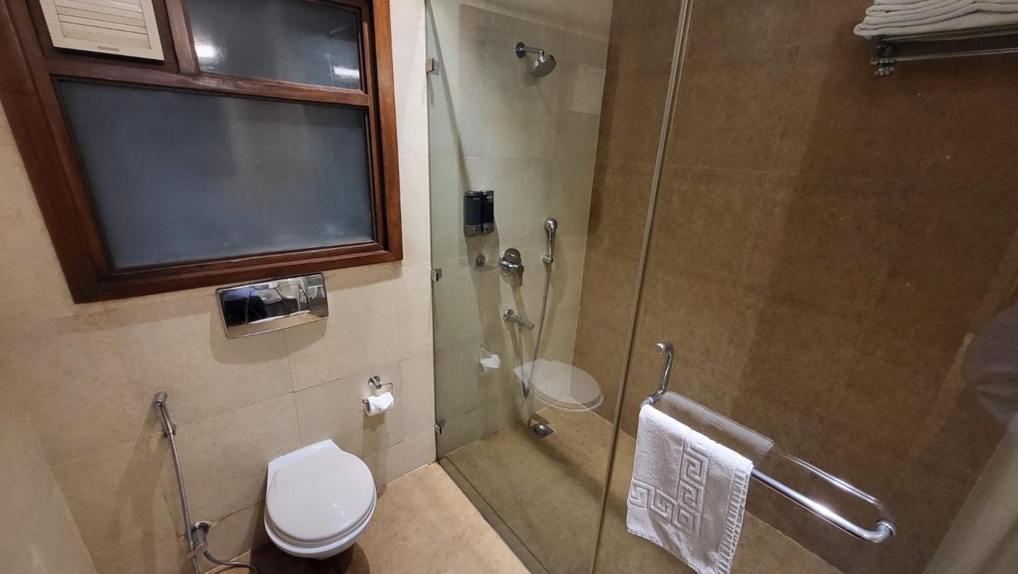 Uds Villa Scandinavian B&B - Next To Vfs New Delhi Luaran gambar