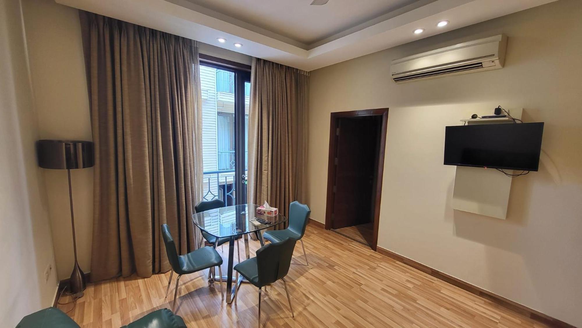 Uds Villa Scandinavian B&B - Next To Vfs New Delhi Luaran gambar